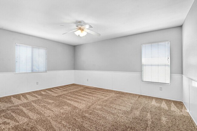 Building Photo - 11495 Chesterton Dr