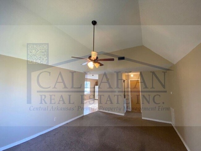 Building Photo - 111 Almond Cove