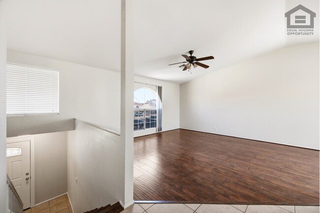 Building Photo - 6Bed/3Bath Split Level House at Cactus/75th Ave! Ready for Immediate Move-In! -- POOL!
