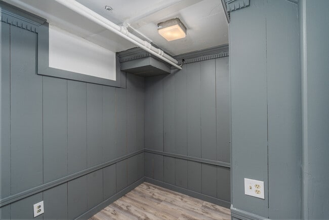 Building Photo - 83 Betsey Williams Dr