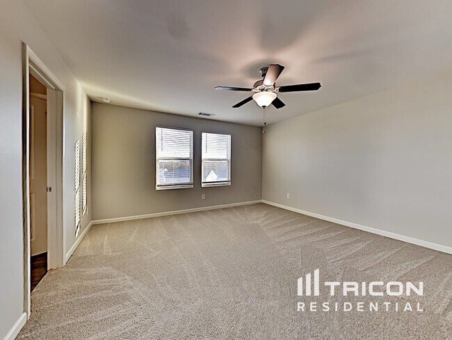 Building Photo - 238 Trail Winds Dr