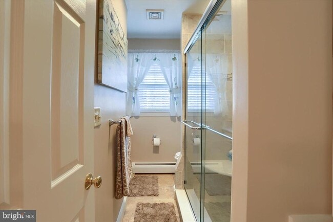 Building Photo - 2406 Roundtop Rd