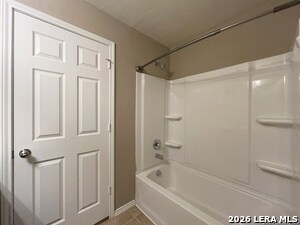 Building Photo - 11838 Twin Oaks Path