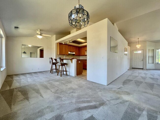 Building Photo - 112 Wagon Wheel Dr