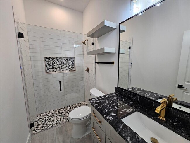 Building Photo - 25939 Lantern Ln