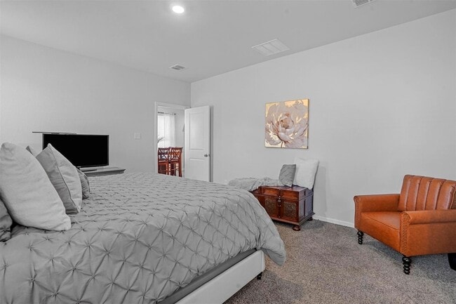 Building Photo - 8916 Old Rawhide Ln