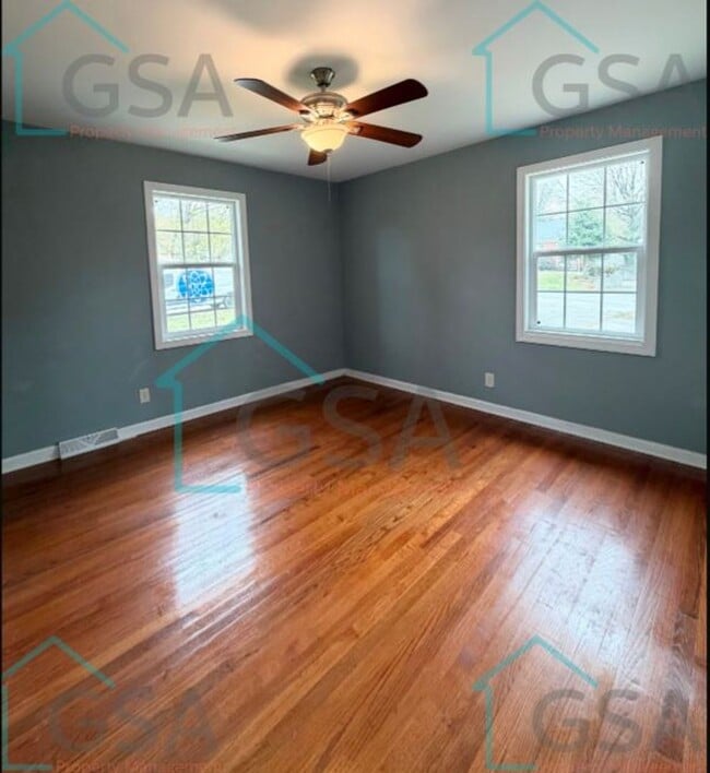 Building Photo - 106 Keowee Ave