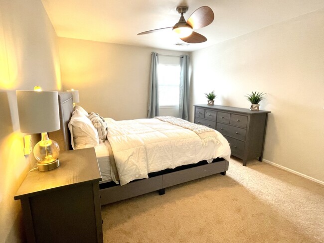 Building Photo - 20 Ashburn Ct