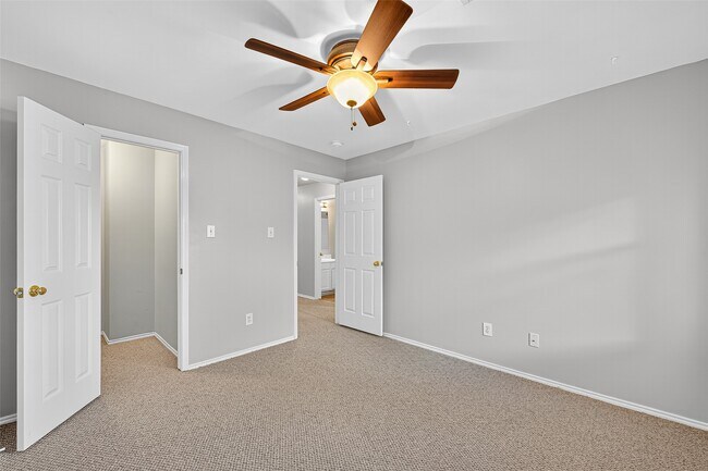 Building Photo - 30 Verbena Bend Pl