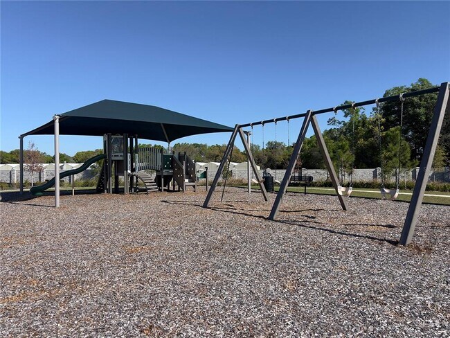 Building Photo - 471 Thompson Vlg Ave