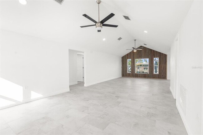 Building Photo - 13726 Michelle Ave