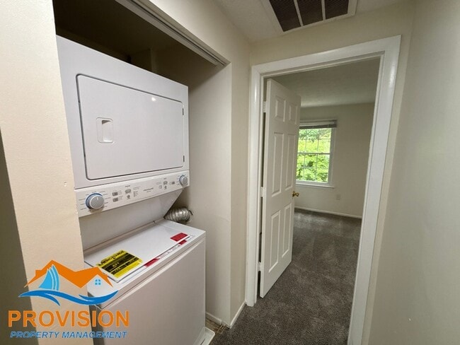 Building Photo - 6459 Grafton Garth Ct