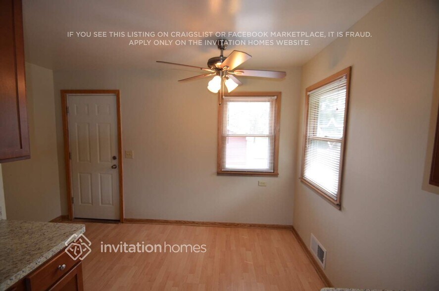 Building Photo - 5901 2nd St NE