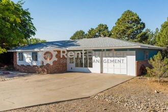Building Photo - !!CALL US TODAY AT (505) 808-6467 TO SCHED...