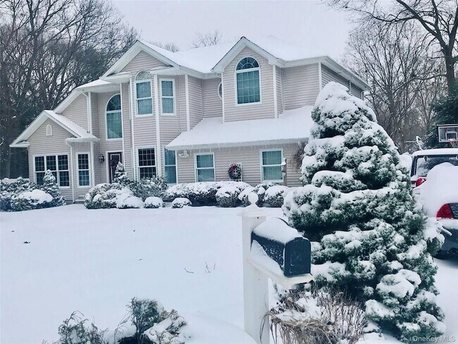 Building Photo - 6 Kara Ct