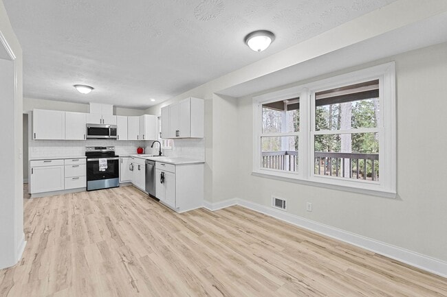 Building Photo - 1306 Dominica Dr