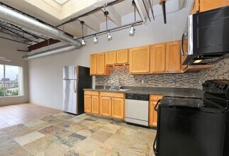 Building Photo - 230 W Alabama St