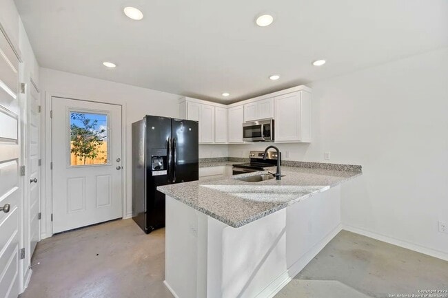 Building Photo - 543 Delmar St