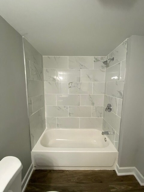 Building Photo - 332 Hillside Dr