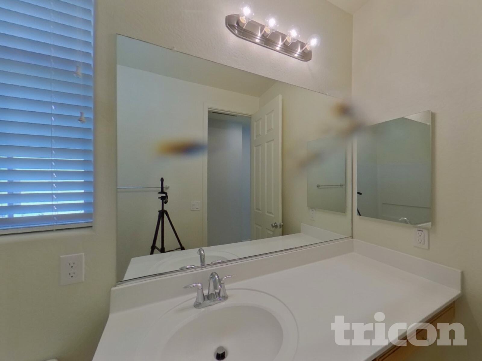 Building Photo - 41038 W Portis Dr