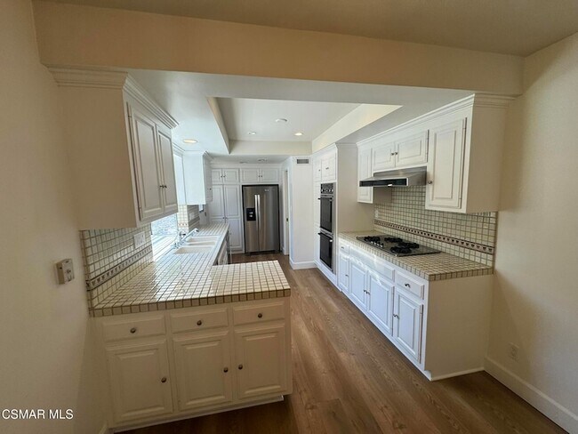 Building Photo - 3474 Loadstone Dr