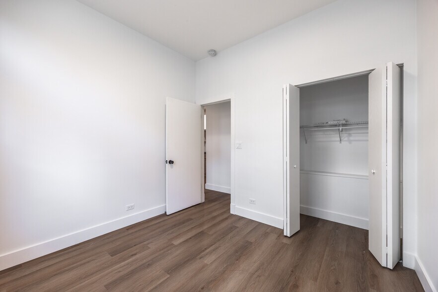 Building Photo - 1454 N Kedzie Ave