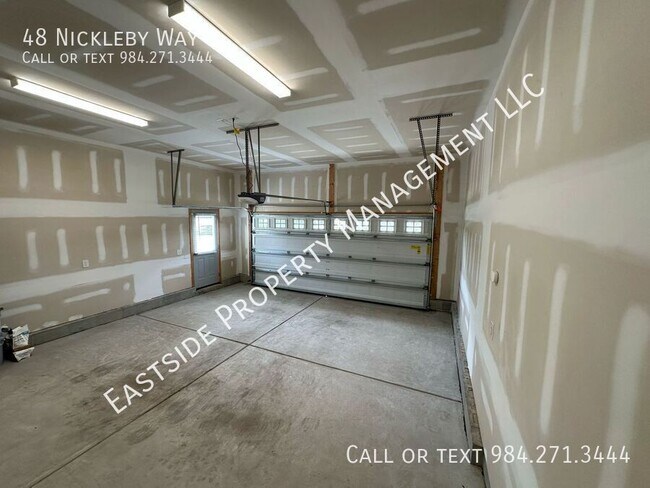 Building Photo - 48 Nickleby Wy