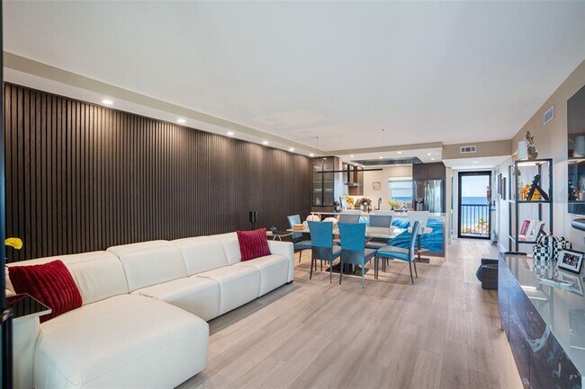 Building Photo - 9397 Midnight Pass Rd