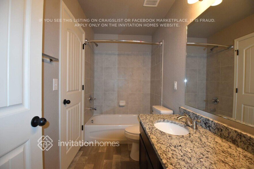 Building Photo - 10995 Traders Pkwy