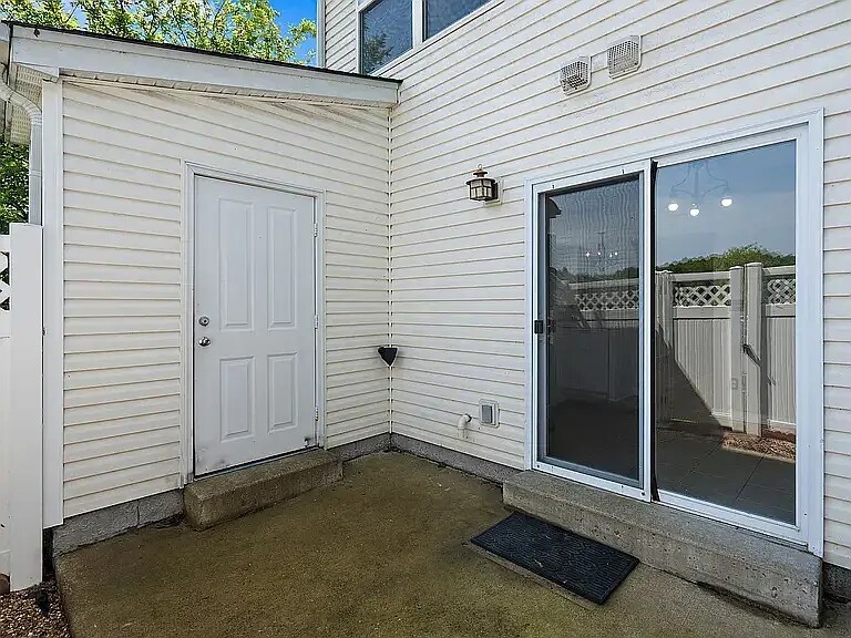 Building Photo - 3253 Harpeth Springs Dr