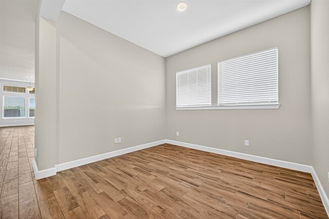 Building Photo - 302 Pure Parsley Path