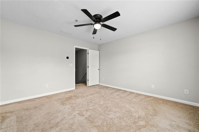Building Photo - 605 Market Pl Ln