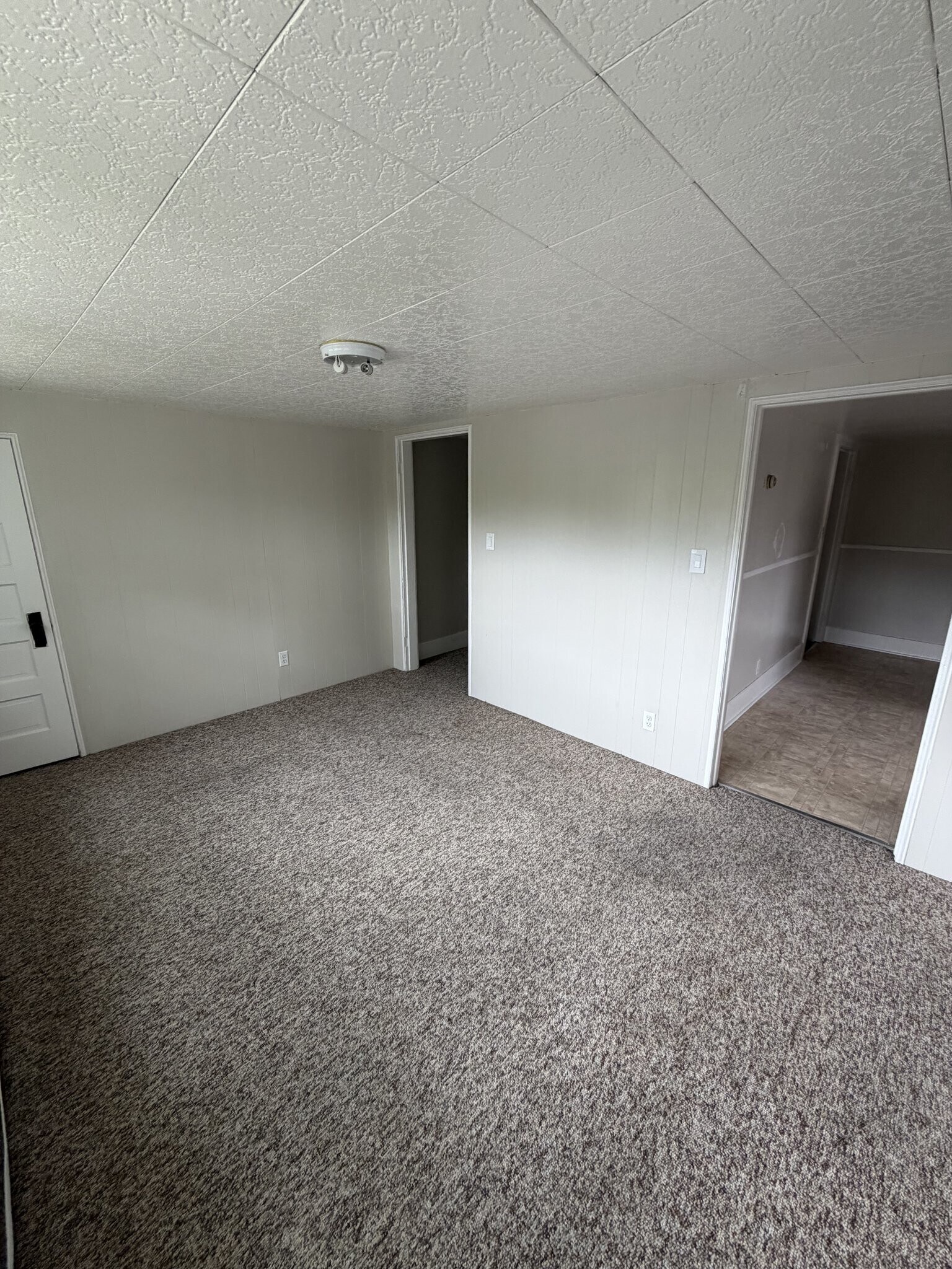 Building Photo - 261 N 100 E