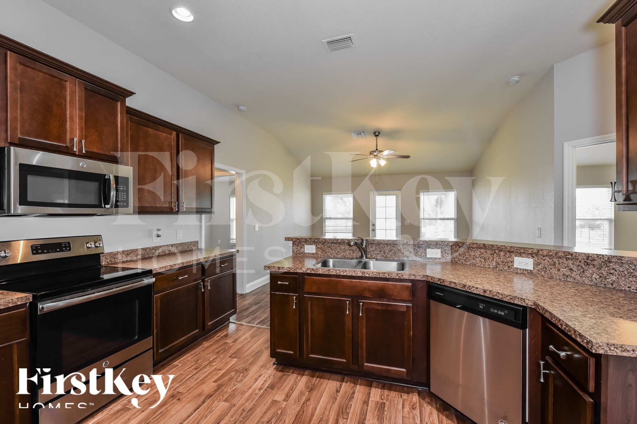 Building Photo - 2716 NW 3rd Ave