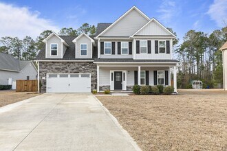 Building Photo - Evans Crossing