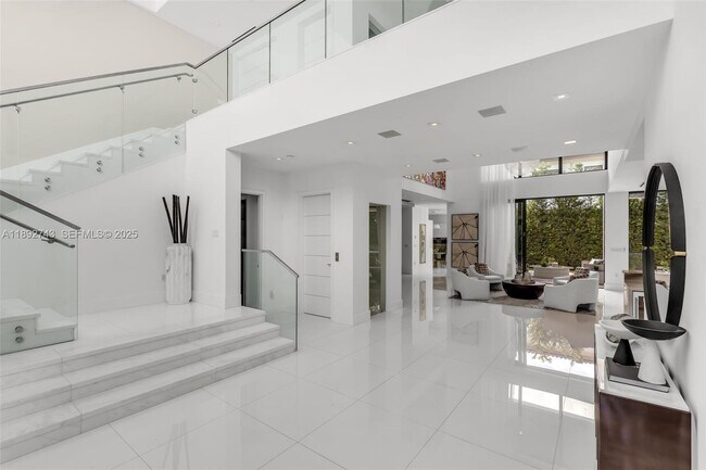 Building Photo - 124 Park Dr