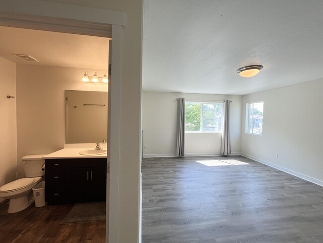 Building Photo - 3546 Terra Sol Dr