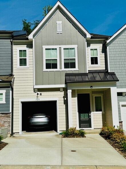 Building Photo - 529 Madison Falls Ct