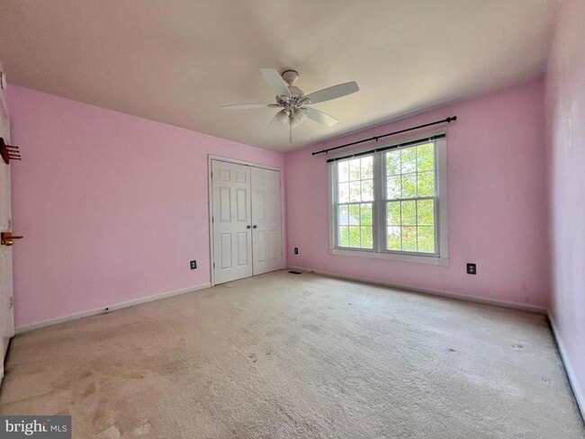 Building Photo - 8596 Trail View Dr