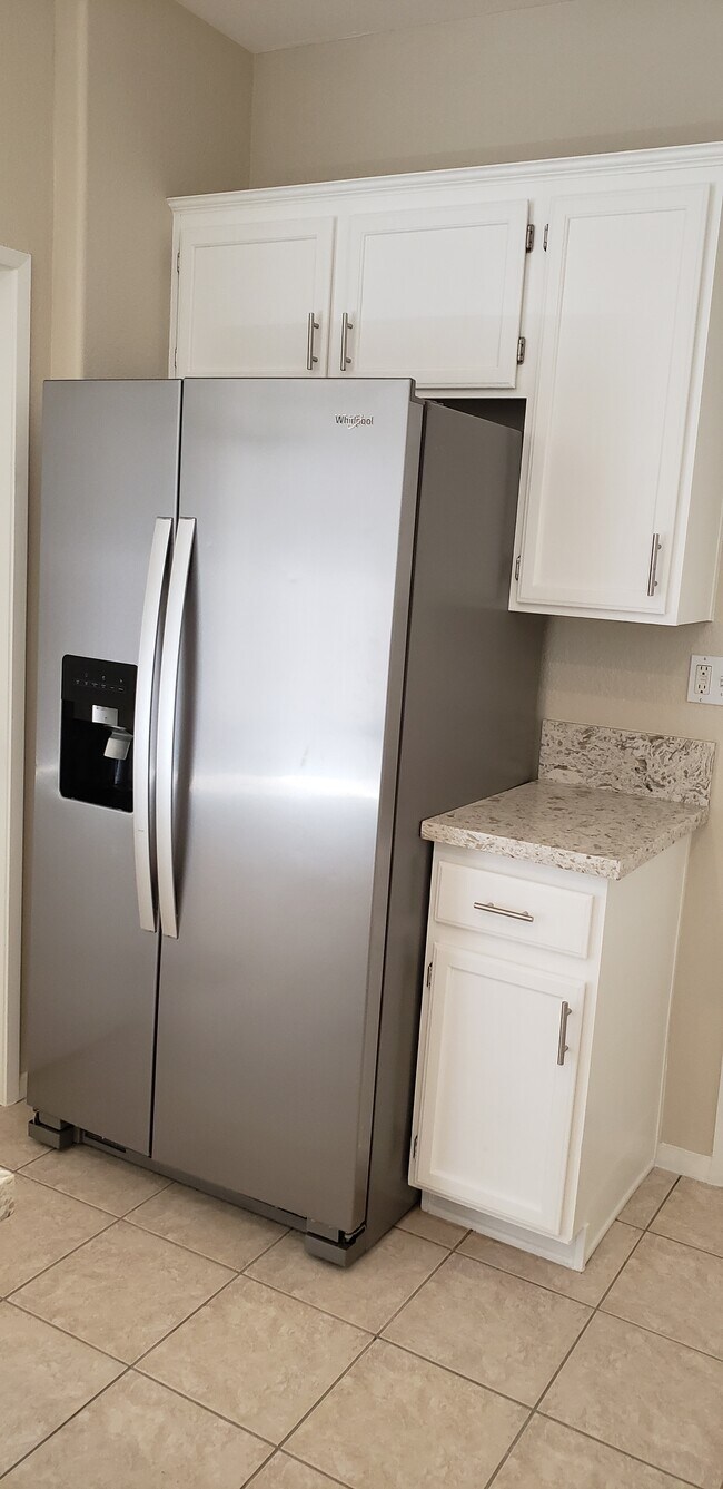 Building Photo - 6005 Linosa Ct