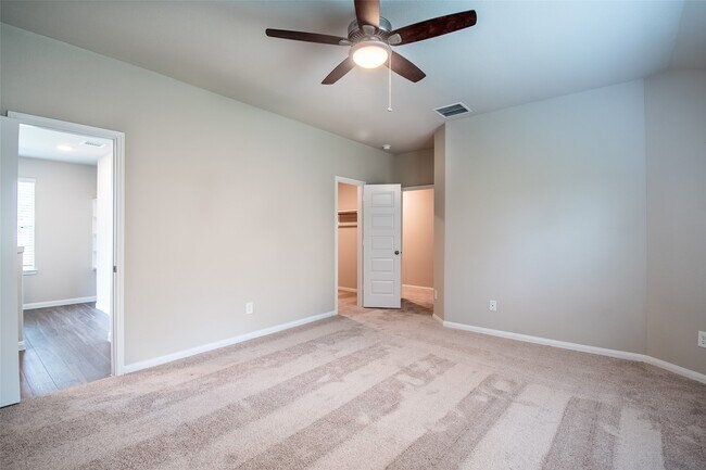 Building Photo - 2413 Tavo Trails Dr