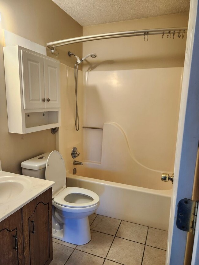 Building Photo - 101 Lytle Rd