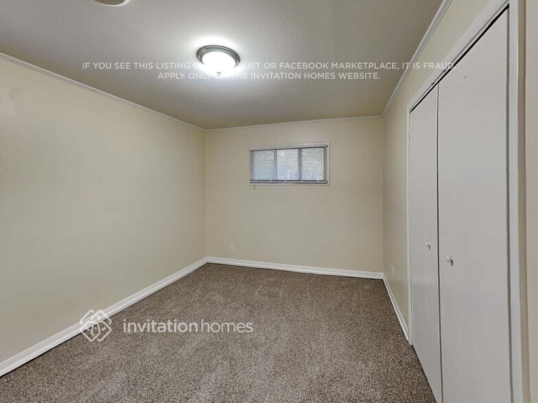 Building Photo - 113 Nashua St