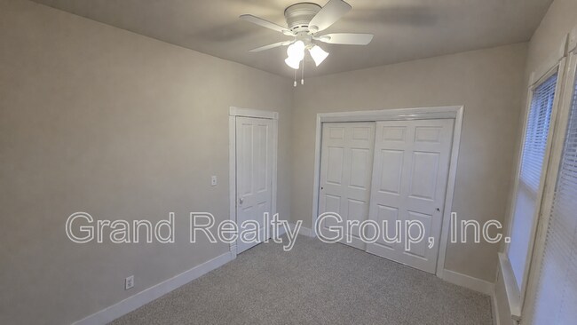 Building Photo - 127 Cedar Ave