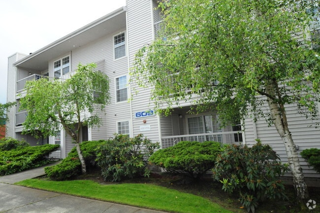 The Bentley - 3 - The Bentley