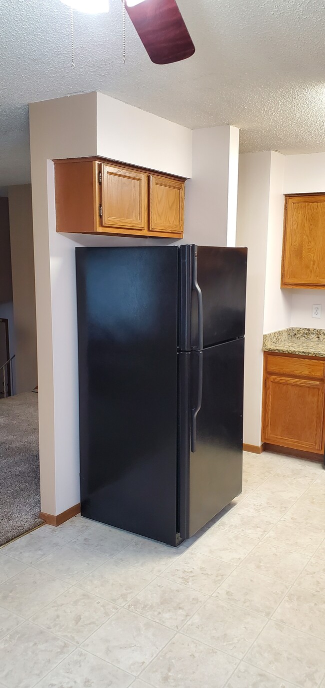 kitchen - 14619 Burnell Park Dr