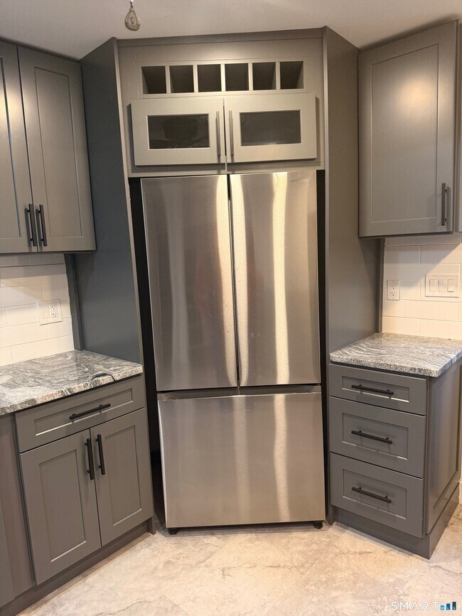 Building Photo - 8 Eddy Rd