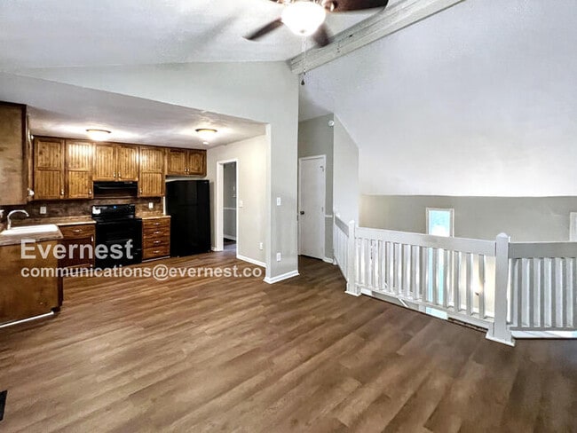 Building Photo - 5970 Dewey Heights Rd
