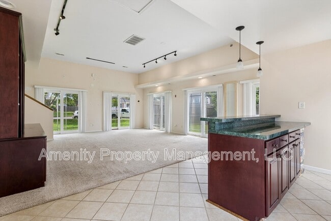 Building Photo - 1012 Austenwood Ct