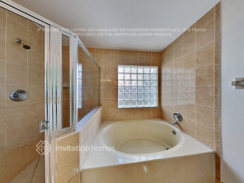 Building Photo - 18329 SW 152nd Ave